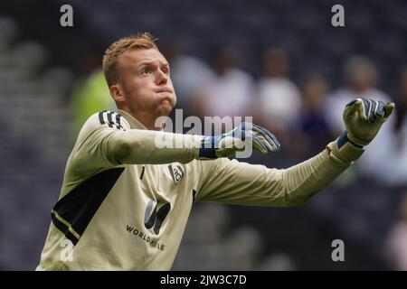 Marek Rodák #1 de Fulham pendant l'échauffement avant le match de Premier League Tottenham Hotspur vs Fulham au Tottenham Hotspur Stadium, Londres, Royaume-Uni, 3rd septembre 2022 (photo de Richard Washbrooke/News Images) Banque D'Images