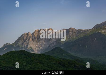 Les Abruzzes est une région italienne située à l'est de Rome, entre l'Adriatique et les Apennines. Banque D'Images