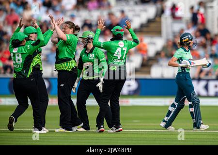 LONDRES, ROYAUME-UNI. 03rd septembre 2022. Lors de la finale des cent femmes - ovale invincibles contre Brave du Sud au terrain de cricket du Seigneur samedi, 03 septembre 2022 à LONDRES EN ANGLETERRE. Credit: Taka G Wu/Alay Live News Banque D'Images