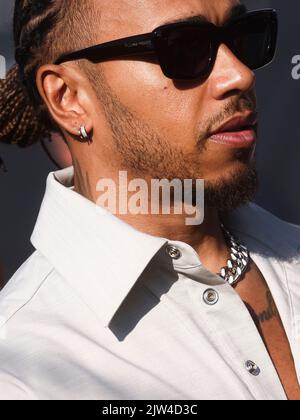 Zandvoort, pays-Bas. 3rd septembre 2022. Le pilote britannique LEWIS HAMILTON de Mercedes AMG arrive pour la journée de qualification pour le Grand Prix hollandais de Formule 1, au circuit Zandvoort. (Credit image: © Beata Zawrzel/ZUMA Press Wire) Credit: ZUMA Press, Inc./Alamy Live News Banque D'Images