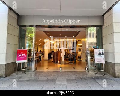 Hambourg, Allemagne - 03 septembre 2022 : entrée d'une boutique de vêtements Appelrath Cuepper. Banque D'Images