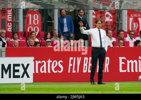 Simone Inzaghi, entraîneur en chef (FC Inter) pendant le championnat italien série Un match de football entre l'AC Milan et le FC Internazionale sur 3 septembre 2022 au stade San Siro à Milan, Italie - photo Morgese-Rossini / DPPI Banque D'Images