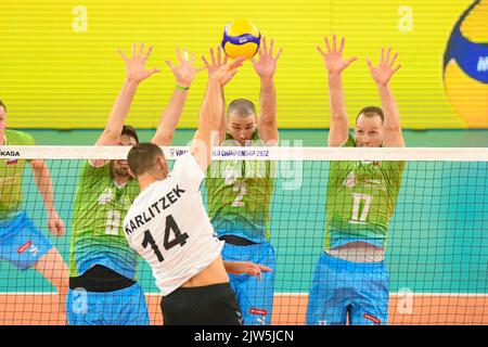 Tine Urnaut, Alen Pajenk, Dejan Vincic (Slovénie), Moritz Karlitzek (Allemagne). Championnat du monde de volleyball 2022. Ronde de 16 Banque D'Images