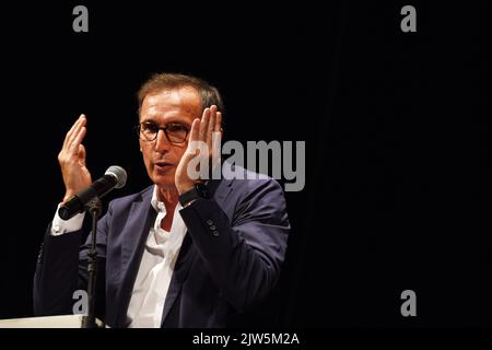 Naples, Campanie, Italie. 3rd septembre 2022. Francesco Boccia, ancien ministre des Affaires régionales et des Autonomies au gouvernement de Giuseppe Conte, membre du Parti démocratique italien, tient un discours électoral au Théâtre de Sannazzaro de Naples pour soutenir le Partito Democratico pour les prochaines élections de 25 septembre. (Credit image: © Pasquale Gargano/Pacific Press via ZUMA Press Wire) Banque D'Images