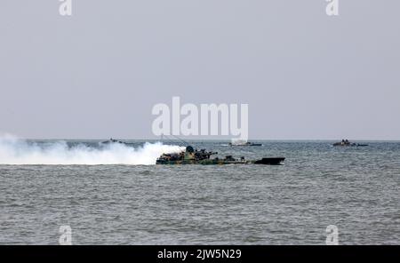 ZHANGZHOU, CHINE - le 2 SEPTEMBRE 2022 - Une brigade de l'armée sous le commandement du théâtre oriental, avec un département de la Marine, de l'Armée de l'air et Banque D'Images