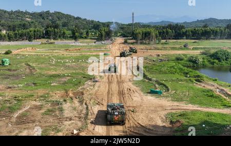 ZHANGZHOU, CHINE - le 2 SEPTEMBRE 2022 - Une brigade de l'armée sous le commandement du théâtre oriental, avec un département de la Marine, de l'Armée de l'air et Banque D'Images