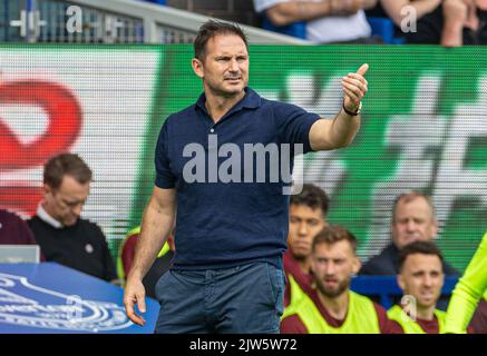 Liverpool. 4th septembre 2022. Frank Lampard, le directeur d'Everton gestuelle lors du match de la première Ligue anglaise entre Everton et Liverpool à Liverpool, en Grande-Bretagne, le 3 septembre 2022. Credit: Xinhua/Alay Live News Banque D'Images