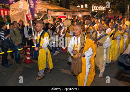 Procession au Temple Honmonji à Ikegami, Tokyo, Japon Banque D'Images