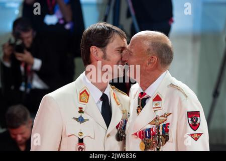 Mario Falak et Charles Eismayer assistent au tapis rouge « maître Gardner » au Festival international du film de Venise 79th sur 03 septembre 2022 à Venise, en Italie. ©photo: Cinzia Camela. Banque D'Images