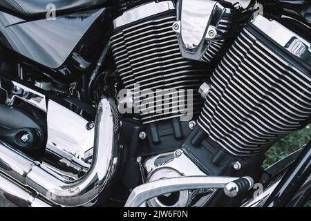 Moteur de moto. Moto en métal chromé. Concept de détail de transport . Photo de haute qualité Banque D'Images