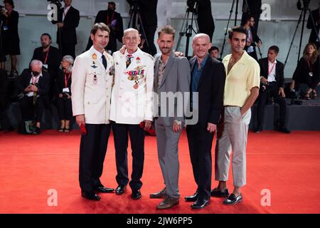 (G-D) Mario Falak, Charles Eismayer, le réalisateur David Wagner, Gerhard Liebmann et Luka Dimic assistent au tapis rouge « Master Gardner » au Festival international du film de Venise sur 03 septembre 2022 79th à Venise, Italie. ©photo: Cinzia Camela. Banque D'Images