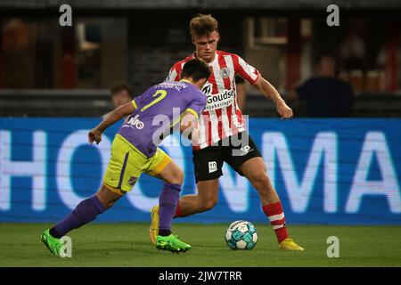 ROTTERDAM - (lr), Daryl van MIEGHEM du FC Volendam, Vito van Crooij du Sparta Rotterdam lors du match néerlandais Eredivisie entre Sparta Rotterdam et le FC Volendam au Sparta Stadium Het Kasteel sur 3 septembre 2022 à Rotterdam, pays-Bas. PNA JEROEN PUTMANS Banque D'Images