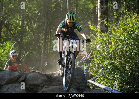 Val Di Sole, Italie. 04th septembre 2022. Daolasa, Val di Sole, Italie, 04 septembre 2022, (47) Giulia Challacin (ITA) pendant la coupe du monde de vélo de montagne UCI - femmes de moins de 23 ans - course olympique de cross-pays - MTB - vélo de montagne crédit: Live Media Publishing Group/Alay Live News Banque D'Images