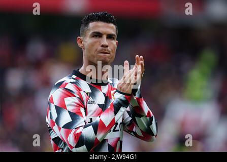 Cristiano Ronaldo de Manchester United s'échauffe avant le match de la Premier League à Old Trafford, Manchester. Date de la photo: Dimanche 4 septembre 2022. Banque D'Images