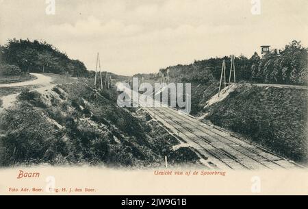 Vue de l'ouest sur la ligne de chemin de fer à Baarn. Banque D'Images