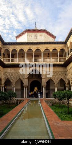 Patio de las Doncellas, Alcazar de Séville Banque D'Images