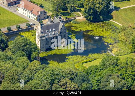 Vue aérienne, Château de Bodelschwingh, Bodelschwingh, Dortmund, région de la Ruhr, Rhénanie-du-Nord-Westphalie, Allemagne, Burg, DE, Europe, Bodelschwingh House, vue aérienne Banque D'Images