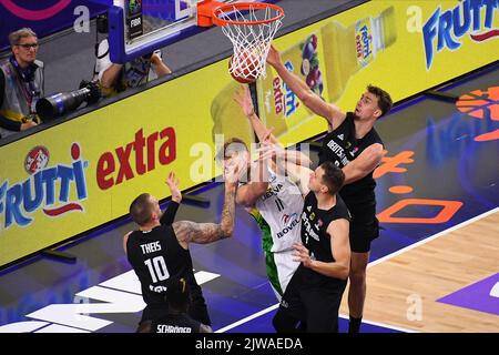 COLOGNE, ALLEMAGNE - 4 SEPTEMBRE 2022: Le match de basket-ball de l'Eurobasket 2022 Lituanie contre Allemagne Banque D'Images