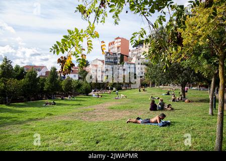 Lisbonne, Portugal. 2nd septembre 2022. Personnes vues au jardin de Graca à Lisbonne. (Image de crédit : © Rita Franca/SOPA Images via ZUMA Press Wire) Banque D'Images