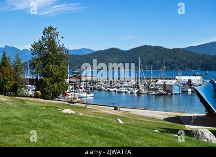 Parc et marina en bord de mer à Gibsons, en Colombie-Britannique. Sur la Sunshine Coast, en Colombie-Britannique. Banque D'Images