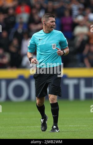 Hull, Royaume-Uni. 4th septembre 2022. Matt Donohue, arbitre lors du match de championnat Sky Bet entre Hull City et Sheffield, s'est Uni au MKM Stadium, Kingston upon Hull, le dimanche 4th septembre 2022. (Credit: Mark Fletcher | MI News) Credit: MI News & Sport /Alay Live News Banque D'Images