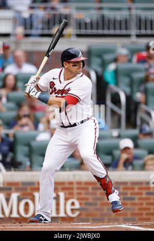 ATLANTA, GA - 4 SEPTEMBRE : Austin Riley (27), troisième joueur de base des Braves d'Atlanta, lors d'un match contre les Marlins de Miami le 4 septembre 2022 au Truist Park à Atlanta, en Géorgie. (Photo de Joe Robbins/image du sport) Banque D'Images