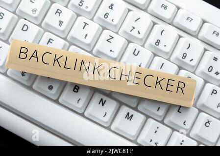 Légende de texte présentant Backlink CheckkerFind vos concurrents les plus précieux et les motifs de spot. L'idée d'entreprise Trouvez vos concurrents les plus précieux Banque D'Images