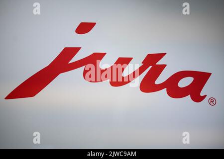 Berlin, Allemagne. 04th septembre 2022. Le logo Jura au salon IFA Electronics. Credit: Fabian Sommer/dpa/Alay Live News Banque D'Images