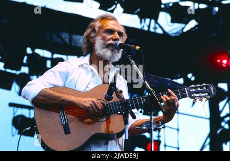 Georges Moustaki, Französischer Chanson Sänger, Liedermacher, Komponist und Lyriker, Auftritt en Allemagne, 1981. Georges Moustaki, chanteur, auteur-compositeur, compositeur et parolier français, spectacle, Allemagne, 1981. Banque D'Images