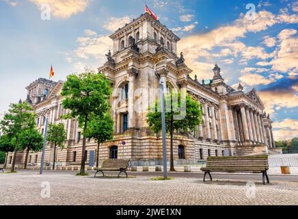 Le bâtiment du gouvernement du Reichstag, vue latérale, Berlin, Allemagne Banque D'Images