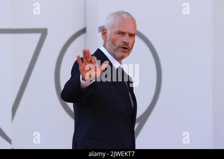 Italie, Lido di Venezia, 05 septembre 2022 : le directeur Martin McDonagh assiste au tapis rouge 'les Banshee de l'inisserin' au Festival international du film de Venise 79th sur 05 septembre 2022 à Venise, Italie. Photo © Ottavia Da Re/Sintesi/Alay Live News Banque D'Images