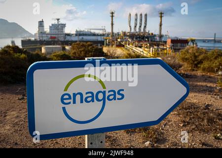 Cartagena, Espagne. Gazoduc Cartagena-Orihuela dans la vallée d'Escombreras. ABEL F. ROS/stock d'Alamy Banque D'Images