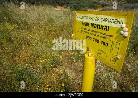 Cartagena, Espagne. Gazoduc Cartagena-Orihuela dans la vallée d'Escombreras. ABEL F. ROS/stock d'Alamy Banque D'Images