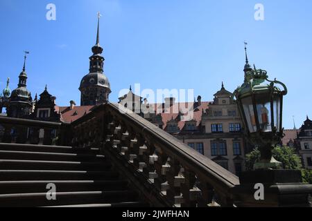 Dresde est la 12th ville la plus peuplée d'Allemagne, la quatrième plus grande par région (après Berlin, Hambourg et Cologne), et la troisième ville la plus peuplée ... Banque D'Images