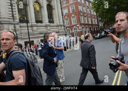 La course à la direction des Tory arrive à un chef et les députés et les membres du parti se réunissent au QEII Centre à Westminster le 5th septembre 2022 pour entendre le résultat. Banque D'Images