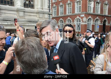 La course à la direction des Tory arrive à un chef et les députés et les membres du parti se réunissent au QEII Centre à Westminster le 5th septembre 2022 pour entendre le résultat. Banque D'Images