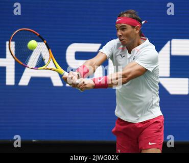 New York, GBR. 05th septembre 2022. New York Flushing Meadows US Open Day 8 05/09/2022 RAFA NADAL (ESP) quatrième tour Match Credit: Roger Parker/Alay Live News Banque D'Images