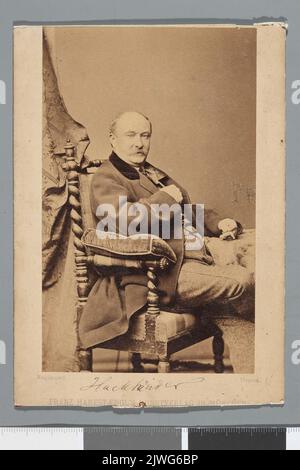 Portrait de Friedrich Wilhelm Hackländer (1816-1877), écrivain allemand (figure entière). Hanfstaengl, Franz (1804-1877), photographe, Hanfstaengl, Franz Kunstverlag (Monachium ; firma wydawniczo-fotograficzna ; 1852-1980), maison d'édition Banque D'Images