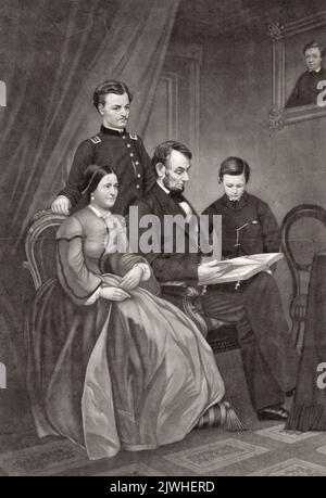 Une gravure du président Abraham Lincoln à la maison: Lire les écritures à sa femme et fils Robert et Thomas (connu sous le nom de TAD ou Thaddeus). Seul Robert Lincoln surburait pour devenir et adulte. TAD est décédé à 18 ans (de façon cooplausible de la tuberculose) et William est décédé à 12 ans de la fièvre typhoïde. Banque D'Images