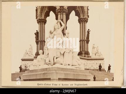 Albert Memorial à Londres. Fragment représentant la personnification de l'Asie. Foley, John Henry (1818-1874), sculpteur, inconnu, photographe, York, Frederick Arlington Viler (Londyn ; zakład fotograficzny ; 1861-1907), studio photo Banque D'Images