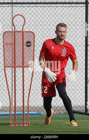 Brugge, Belgique, 06 septembre 2022, Simon Mignolet, gardien de but du Club, photographié lors d'une session d'entraînement de l'équipe belge de football Club Brugge KV, mardi 06 septembre 2022 à Brugge, en préparation du match de demain contre l'Allemand Bayer 04 Leverkusen le jour d'ouverture de la scène du groupe de la Ligue des champions de l'UEFA. BELGA PHOTO BRUNO FAHY Banque D'Images