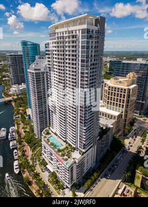 Fort Lauderdale, FL, Etats-Unis - 3 septembre 2022: Photo aérienne verticale Alluvion Las Olas ft Lauderdale Banque D'Images