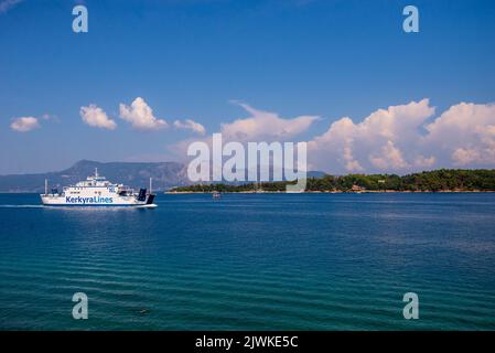 L'île de VIDOS vue de la ville de Corfou, Corfou, Grèce, Mer Ionienne Banque D'Images