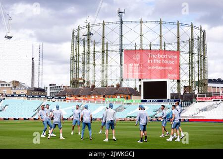 Les joueurs d'Angleterre pendant à la session de filets au Kia Oval, Londres. Date de la photo: Mardi 6 septembre 2022. Banque D'Images