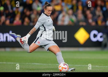 Sydney, Australie. 06th septembre 2022. Kailen Sheridan, du Canada, a donné un coup de pied à l'équipe féminine lors du match amical entre CommBank Matilda (Australia Women) et Canada Women au stade Allianz, Sydney, en Australie, le 6 septembre 2022. Photo de Peter Dovgan. Utilisation éditoriale uniquement, licence requise pour une utilisation commerciale. Aucune utilisation dans les Paris, les jeux ou les publications d'un seul club/ligue/joueur. Crédit : UK Sports pics Ltd/Alay Live News Banque D'Images