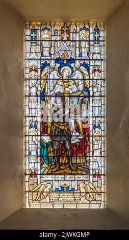 Magnifique vitrail à l'église de la cathédrale Saint-Fachtna à Rosscarbery, à l'ouest de Cork, en Irlande du Sud. Banque D'Images