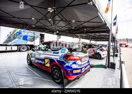 58 PAJARI Sami (fin), MALKONEN Enni (fin), Ford Fiesta Rally3, action pendant le rallye Acropolis Grèce 2022, 10th tour du Championnat mondial de voitures de rallye 2022 de la CMR, de 8 septembre au 11, 2022 à Lamia, Grèce - photo Nikos Katikis / DPPI Banque D'Images