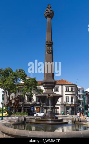 Fontaine à Praca do Município, Funchal, Madère, Portugal Banque D'Images