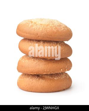 Pile de biscuits au fromage rond isolés sur du blanc Banque D'Images