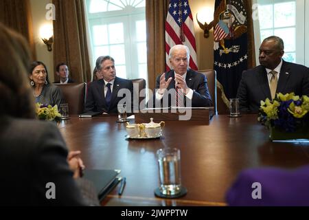 Washington, États-Unis. 06th septembre 2022. LE président AMÉRICAIN Joe Biden tient une réunion du Cabinet à la Maison Blanche à Washington, DC sur 6 septembre 2022. Photo par Yuri Gripas/UPI crédit: UPI/Alay Live News Banque D'Images